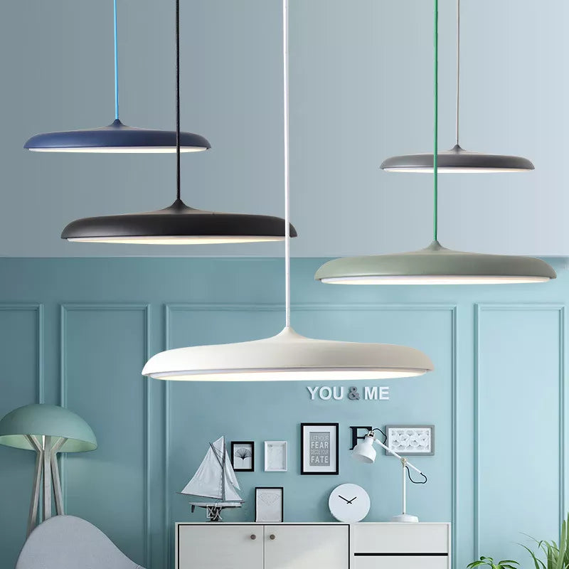 Suspension à LED au design nordique et circulaire en forme de disque