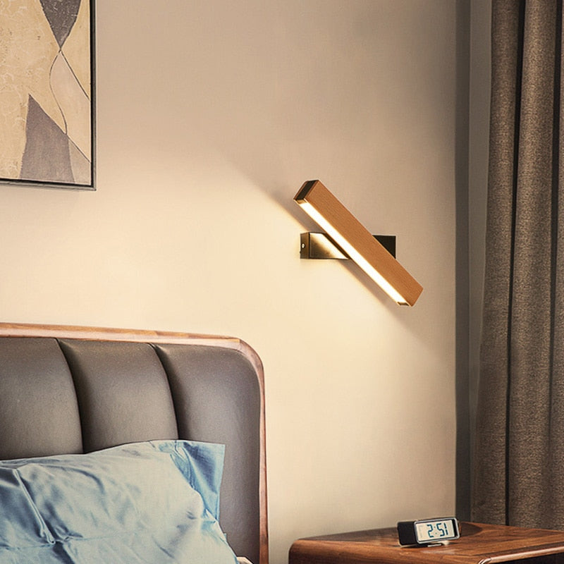 Applique murale rotative en bois et métal au design nordique et moderne