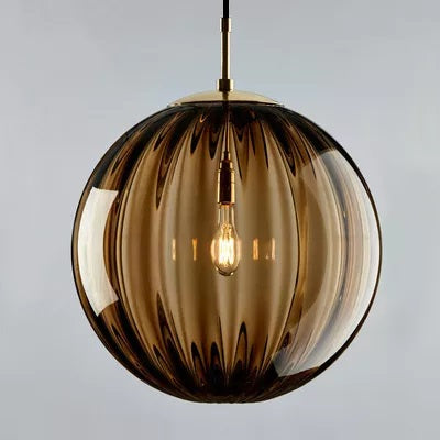 Suspension en forme de boule en verre