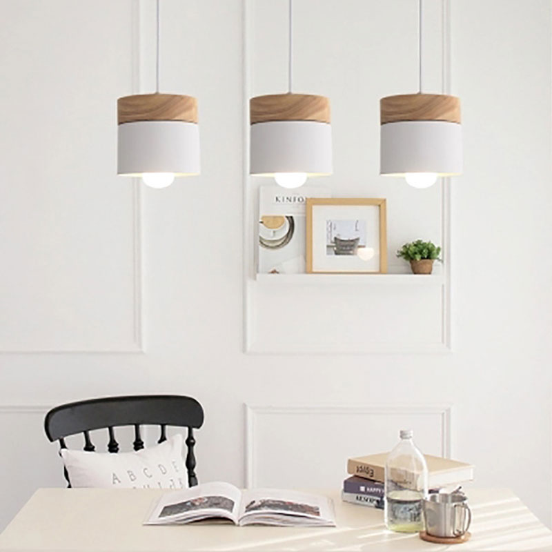 Lustre suspension bois et métal coloré style nordique