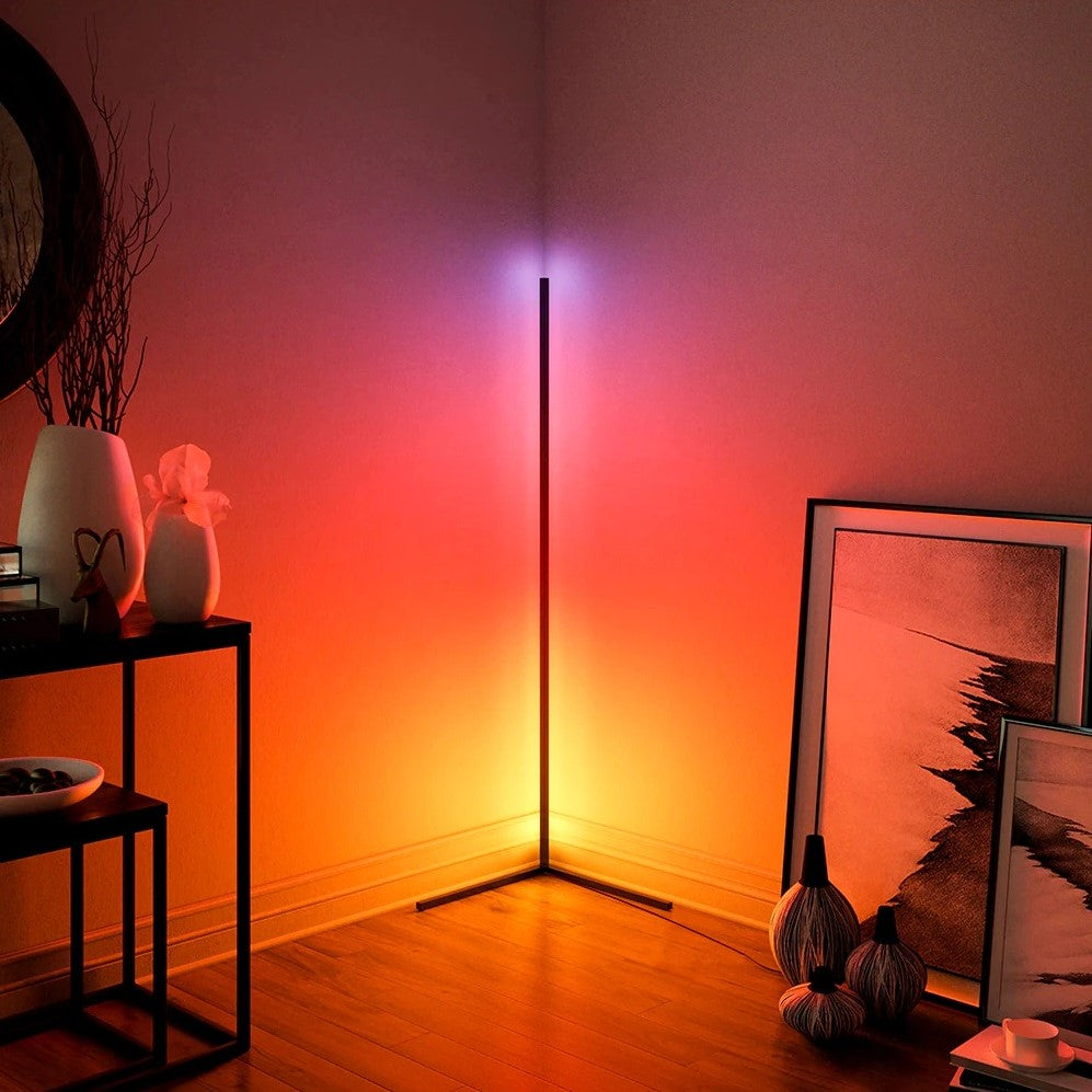 Lampadaire d’angle LED de couleurs