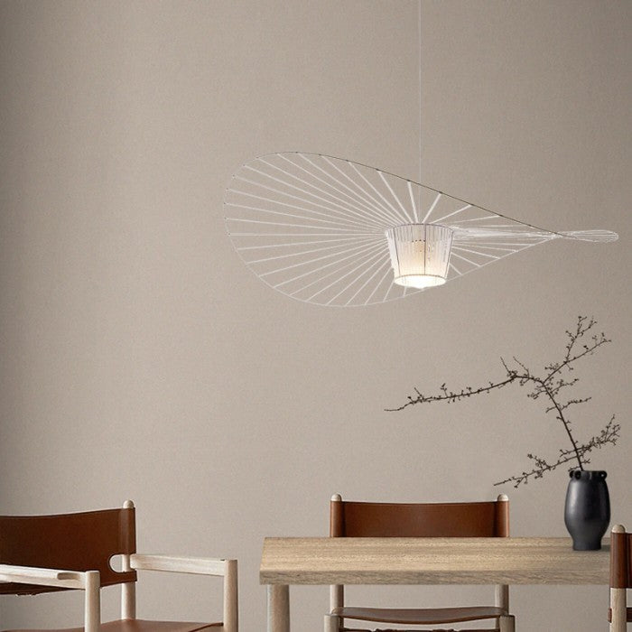 Suspension style capeline au design moderne