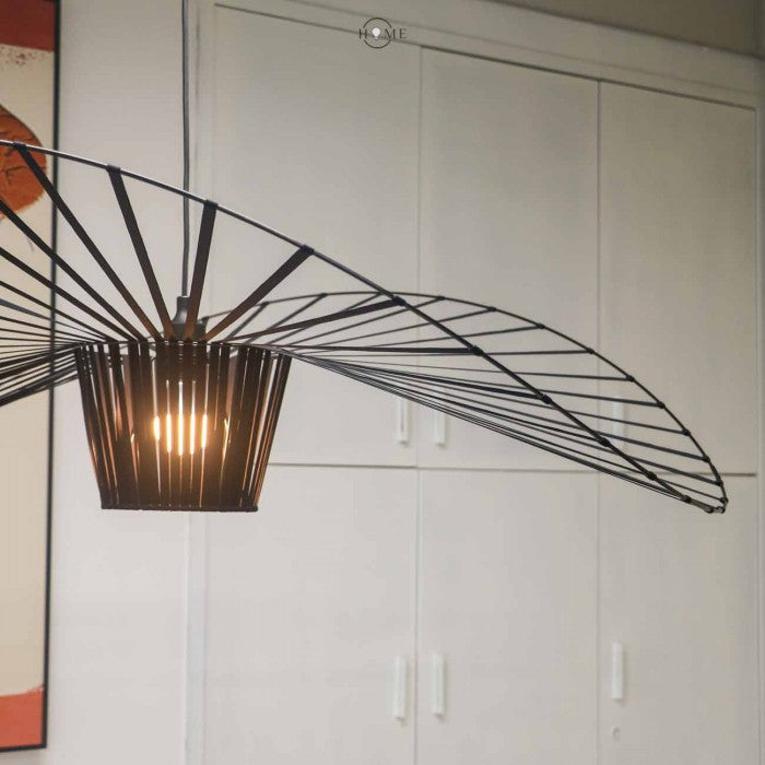 Suspension style capeline au design moderne