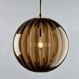Suspension en forme de boule en verre