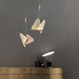 Suspension forme de papillon or et verre