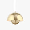 Suspension artistique au design coloré