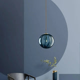 Suspension en forme de boule en verre