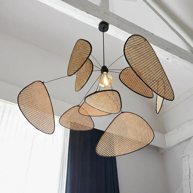 Lustre aérien en cannage rotin et style rétro