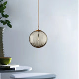 Suspension en forme de boule en verre