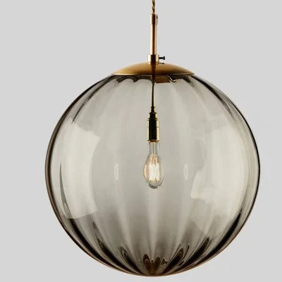 Suspension en forme de boule en verre