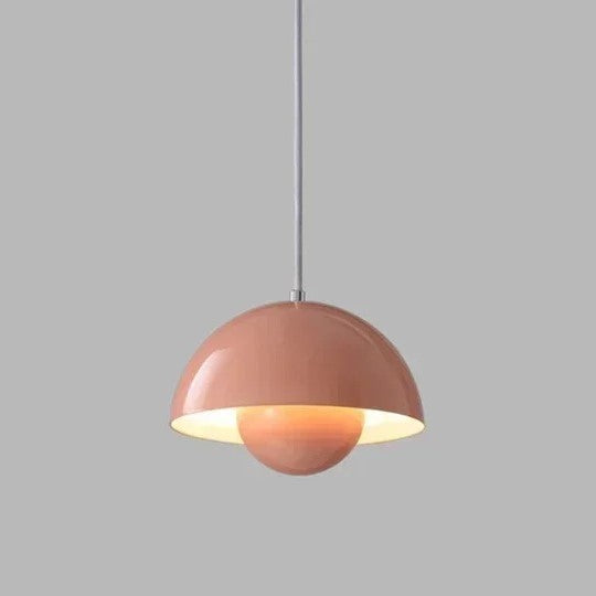 Suspension artistique au design coloré